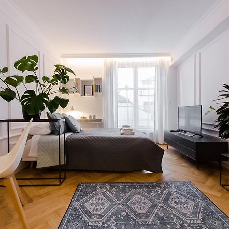 Old Town Premium Queen'S Apartments Krakow Ngoại thất bức ảnh