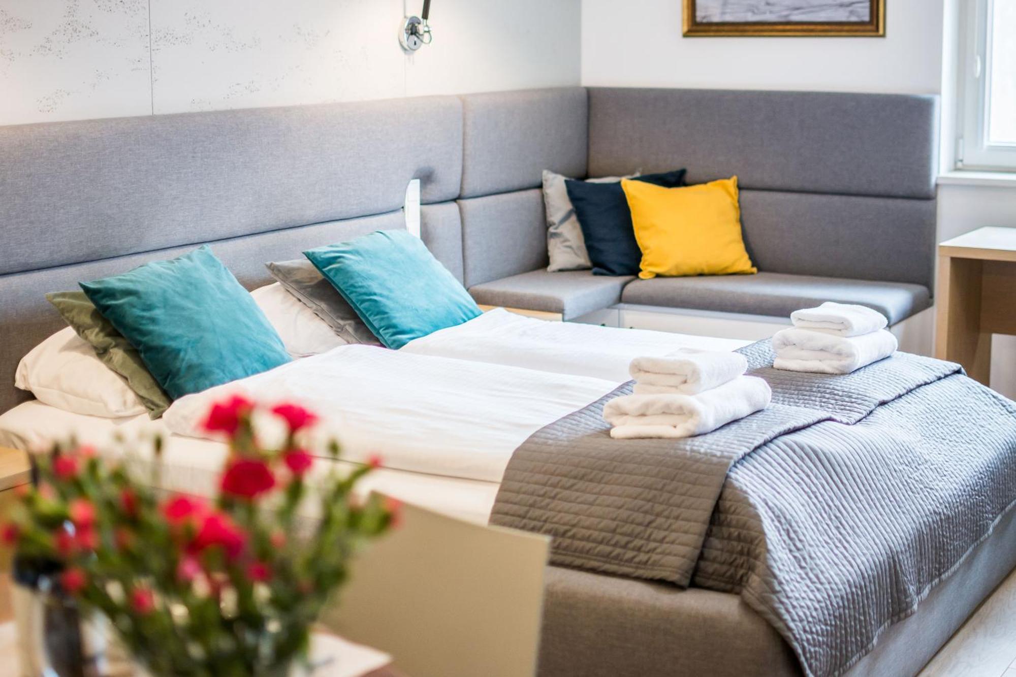 Old Town Premium Queen'S Apartments Krakow Ngoại thất bức ảnh