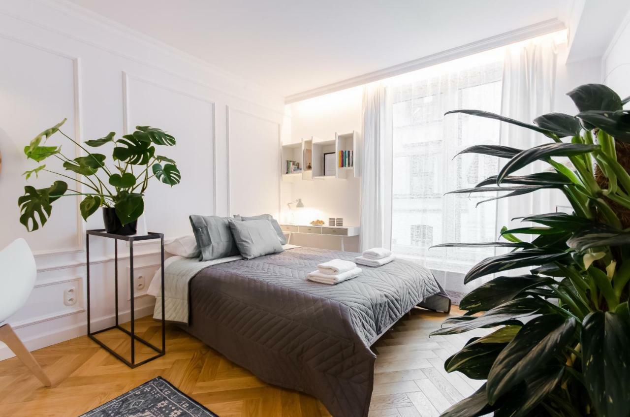 Old Town Premium Queen'S Apartments Krakow Ngoại thất bức ảnh