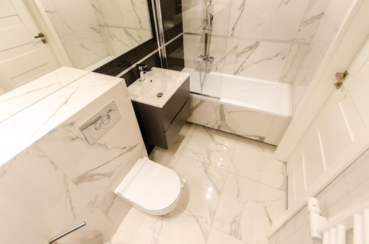 Old Town Premium Queen'S Apartments Krakow Ngoại thất bức ảnh